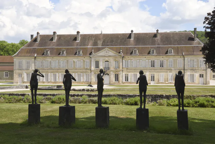 Visitez une abbaye cistercienne et ses jardins Abbaye d'Auberive Auberive