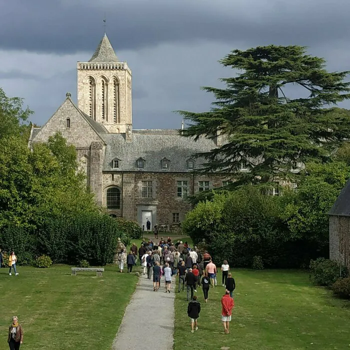 Visite guidée de l'abbaye Abbaye de la Lucerne La Lucerne-d'Outremer