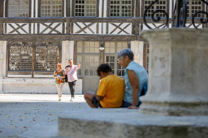 Visite guidée : quand la peste s’en mêle Aître Saint-Maclou Rouen