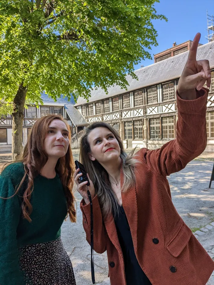 Visite guidée audioguidée : le chat et le fossoyeur Aître Saint-Maclou Rouen