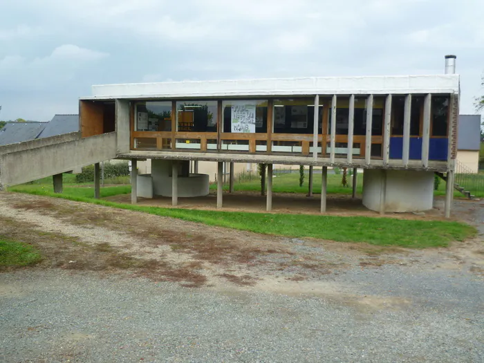 Visite Cantine Scolaire Cantyine Scolaire Wogenscky LeCorbusier Marçon