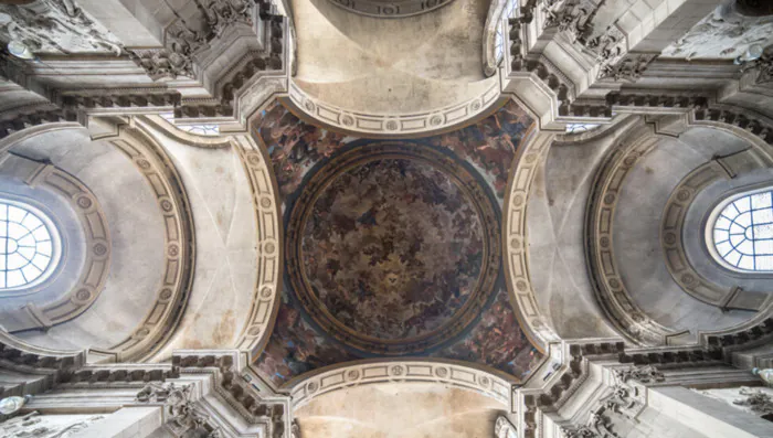 Parcourez librement une cathédrale du XVIIIe siècle Cathédrale Notre-Dame-de-l'Annonciation Nancy