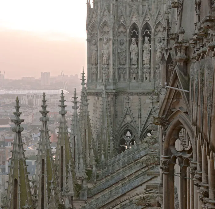 Visite libre des tours d'une cathédrale gothique Cathédrale Notre-Dame Reims