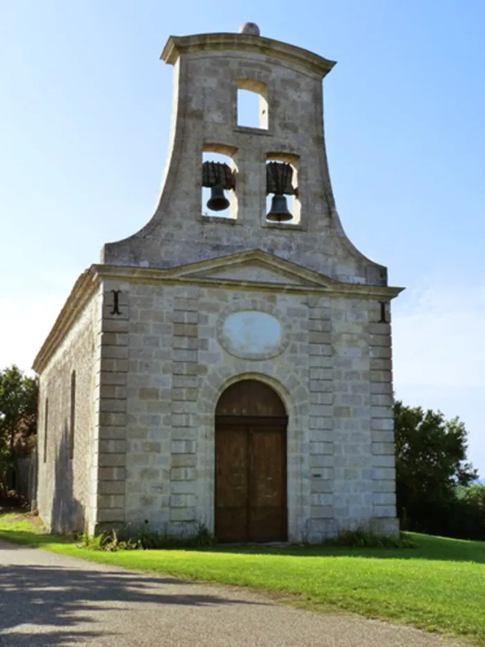 Venez visiter la chapelle de Saint-Martin-de-las-Oumettes Chapelle de Saint-Martin-de-las-Oumettes Mauroux