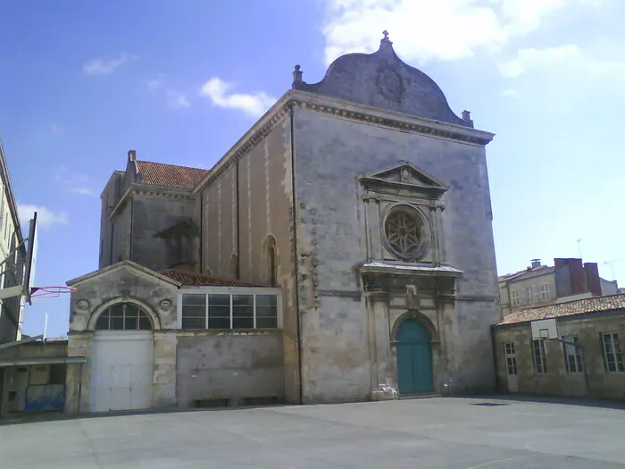 Profitez d'une visite libre et d'une projection sur ce lieu d'exception Chapelle Fromentin - Mille Plateaux - Centre chorégraphique national de La Rochelle La Rochelle