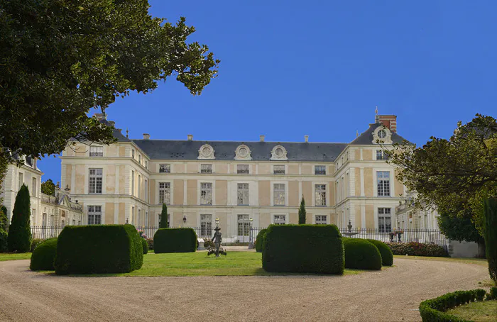 visite du château et du potager Colbert Château colbert Maulévrier