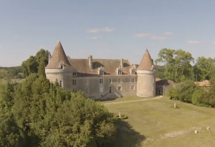 Visite guidée du château de Beauvais accompagnée des propriétaires Château de Beauvais Puychissou