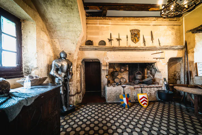 Visite guidée de l'intérieur d'un château médiéval Château de Jaulny Jaulny