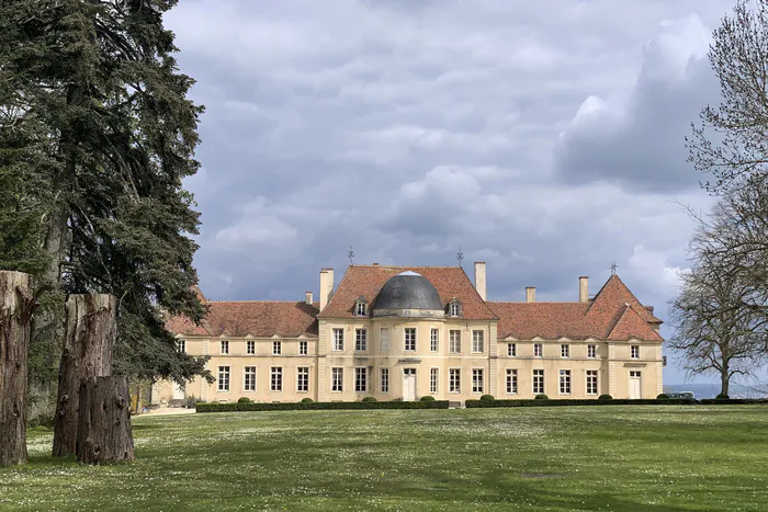 Visite du château de Lantilly et de son jardin potager fleuri