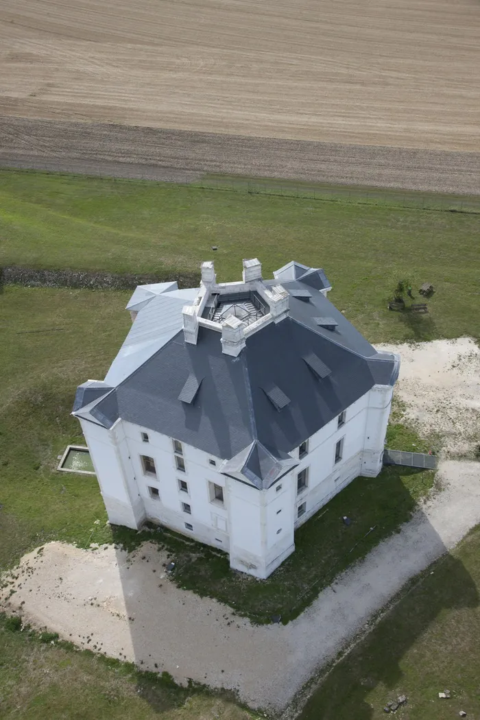 Visite libre du château de Maulnes Château de Maulnes Cruzy-le-Châtel