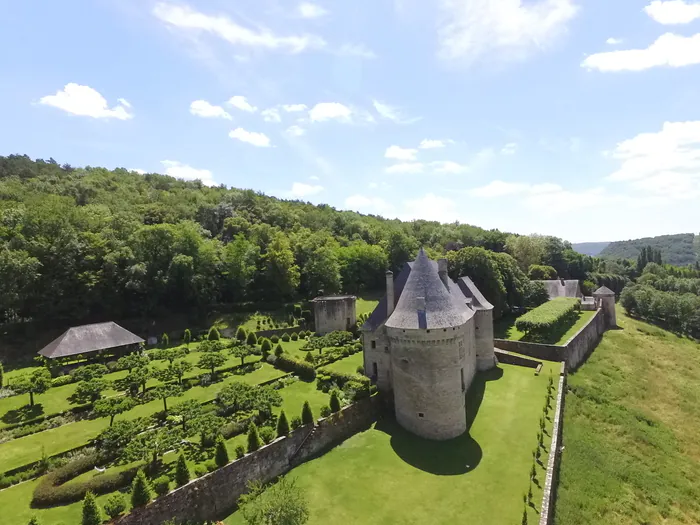 Ouverture exceptionnelle du château de Peyraux Château de Peyraux Saint-Lazare