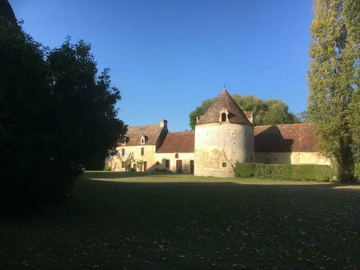 Visite guidée : le château de Vicques et ses cousins en Roumanie Château de Vicques Vicques