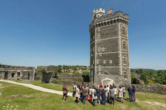 visites guidées du château médiéval d'Oudon Château d'Oudon Oudon