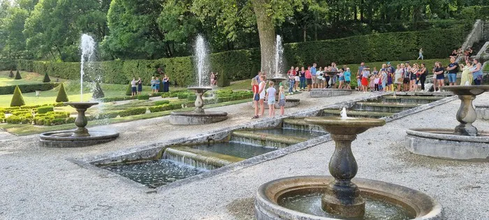 Visite des jardins et manœuvres des eaux des fontaines Château du Touvet Le Touvet