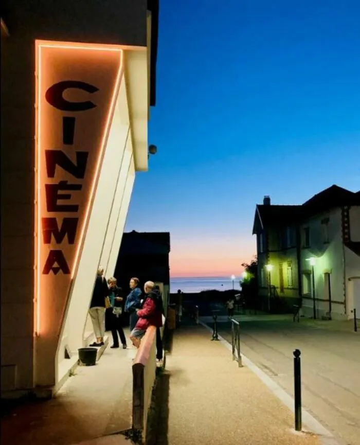 visite guidée cabine projection cinéma cinéma Jeanne d'Arc La Bernerie-en-Retz