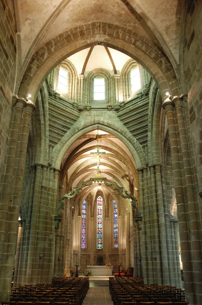 Visite guidée de l'abbatiale Église Abbatiale - 14380 SAINT-SEVER Noues de Sienne