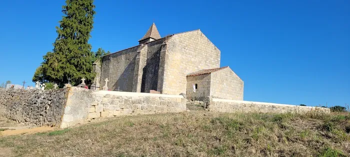 Visite libre d'une église du XIIIe siècle Église de Fousserie Lannes