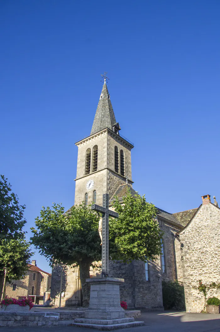 Découvrez l'une des églises de Goutrens en visite libre Église de Goutrens Goutrens