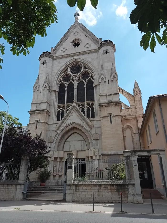 Visite de l'église du Saint Nom de Jésus et du cloître du couvent des dominicains Église du Saint Nom de Jésus Lyon