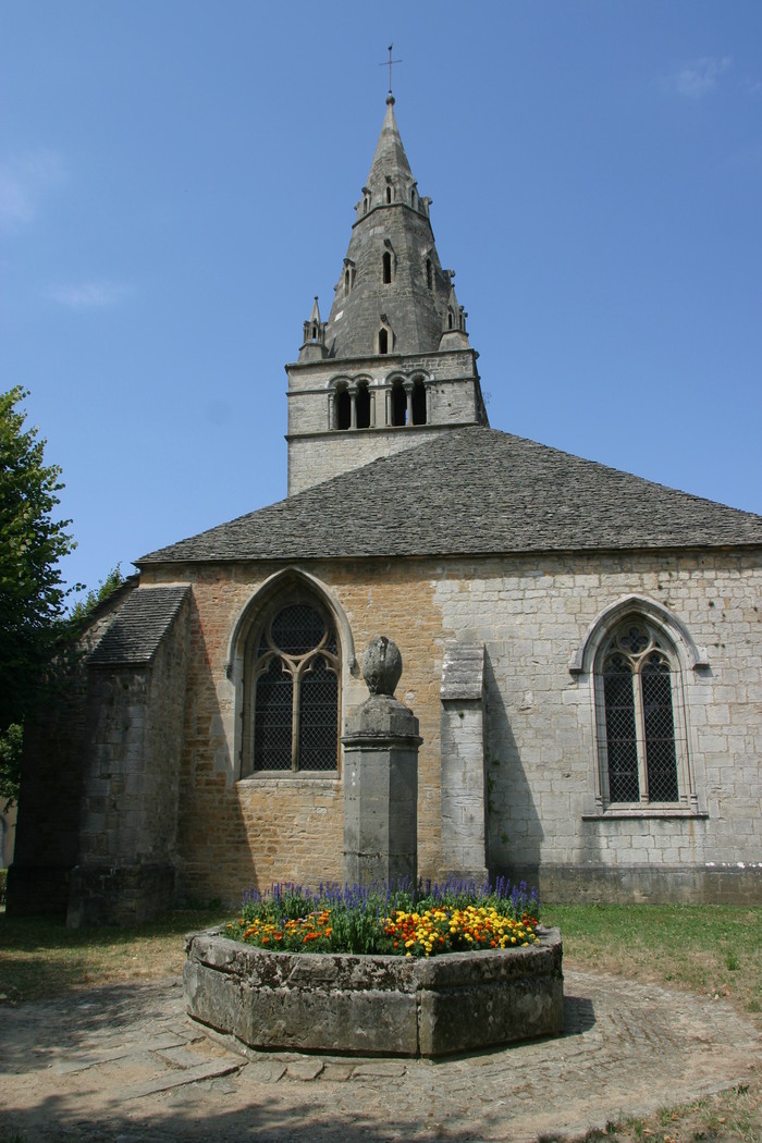 Visite de l'église de Mouthiers-le-Vieillard Église Notre-Dame de Mouthiers-le-Vieillard Poligny