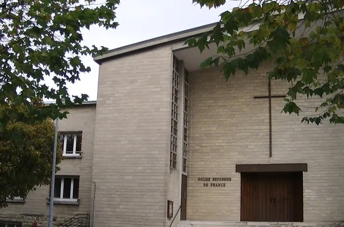 Visite libre du temple protestant Église Protestante Unie de Caen Caen