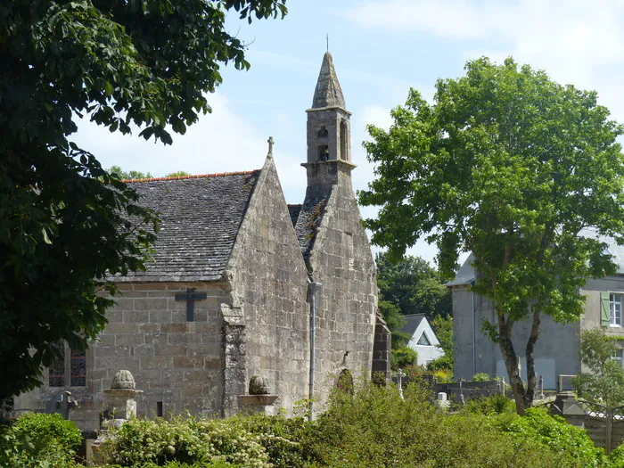 Visite libre - Église de Loc-Éguiner-Saint-Thégonnec Église Saint-Eguiner et Enclos paroissial Saint-Thégonnec Loc-Eguiner