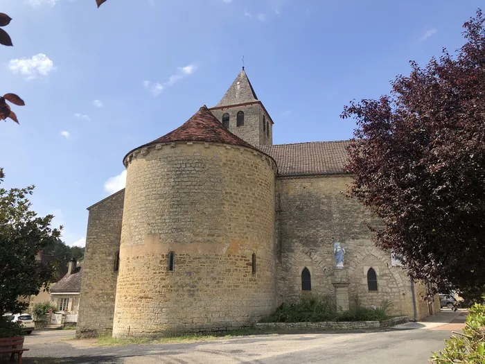 Au coeur de l'église Saint-Julien Église Saint-Julien Cœur de Causse