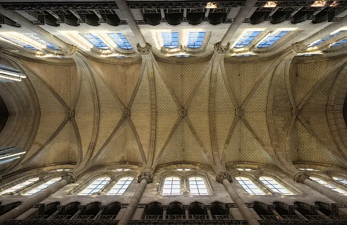 Basilique Saint-Nicolas EGLISE SAINT-NICOLAS Nantes