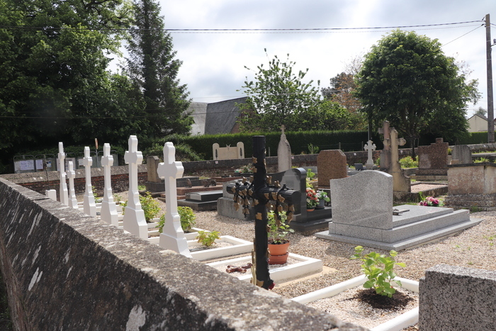 Visite guidée du cimetière église Saint-Pierre d'Auppegard Auppegard