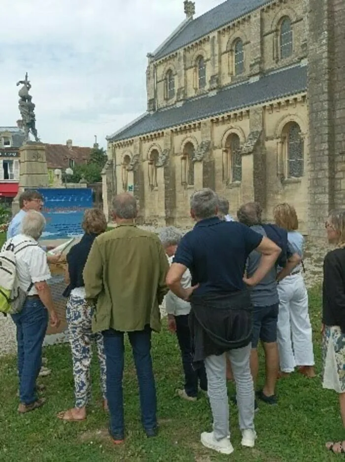 Visite libre de l'église Eglise Saint-Pierre Lion-sur-Mer