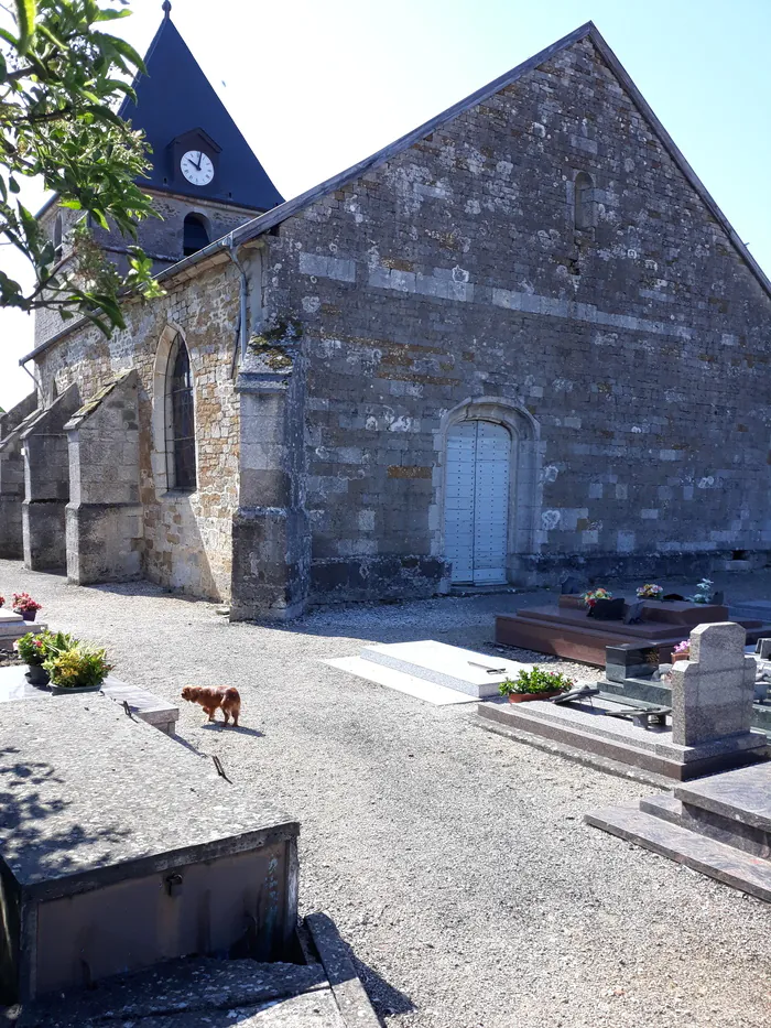 Visitez une église des XIIIe et XVIIe siècles Église Saint-Rémy Is-en-Bassigny