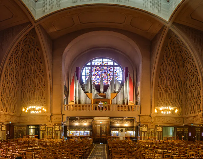 Visite de l'église Sainte-Jeanne d'Arc de Versailles et de son grand orgue Église Sainte-Jeanne-d'Arc Versailles