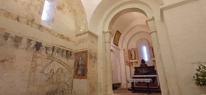 Découverte d'une église du XIe siècle Église Sainte-Marie Bourg-des-Maisons