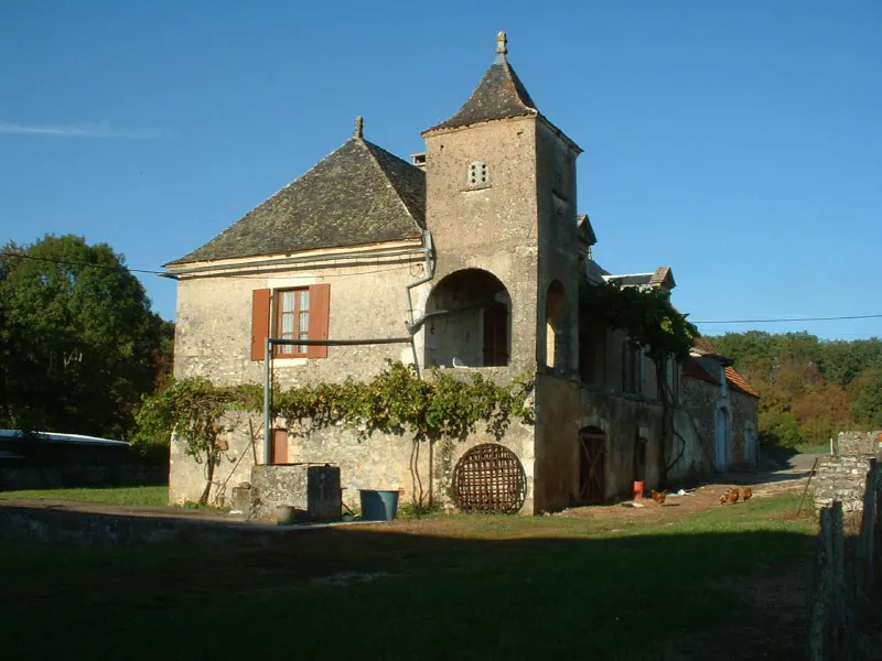 Chemin Autour du Village aux 55 Pigeonniers Loupiac Occitanie