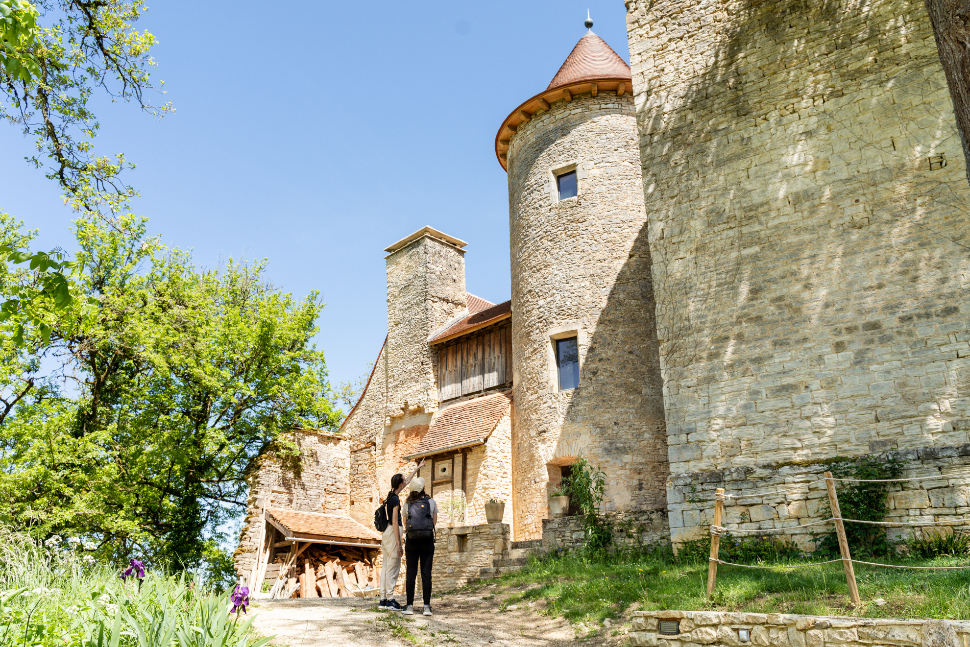 Sentier du château Peyrilles Occitanie