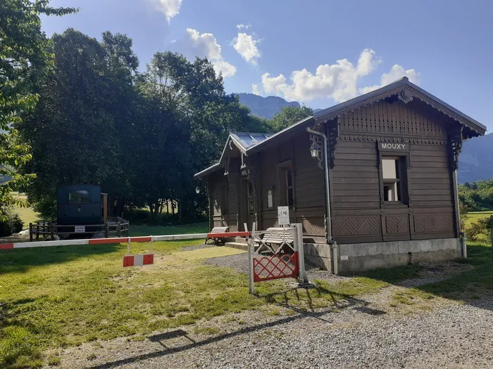 Autour du train à crémaillère Aix-les-Bains / Le Revard Gare de MOUXY Mouxy