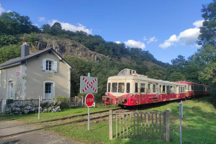 Visite libre : patrimoine ferroviaire de la vallée du Noireau Gare de Pont Erambourg Saint-Pierre-du-Regard