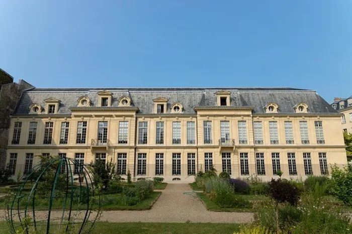 Visite guidée de l'Hôtel d'Aumont Hôtel d'Aumont - Tribunal administratif de Paris Paris