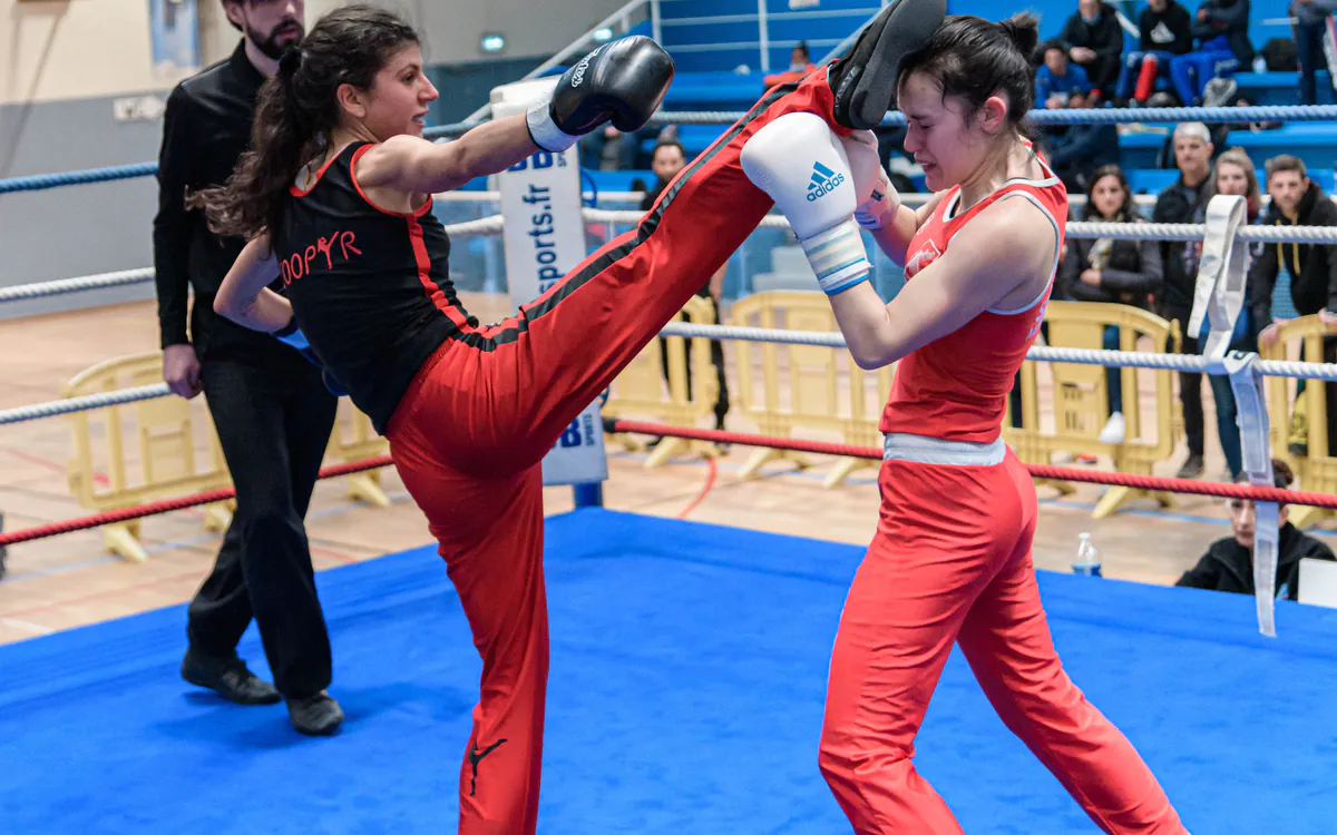 La Confiance Par Le Sport : Boxe Française Et Danse New Style Magasins ...