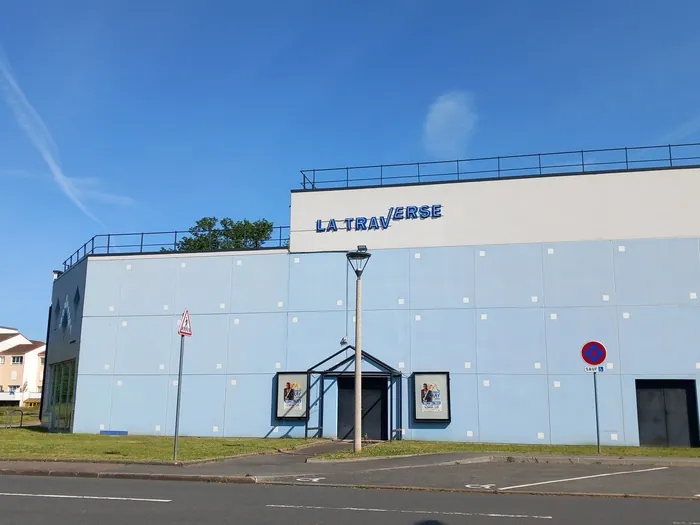 Visite guidée de la salle de spectacle La Traverse Cléon