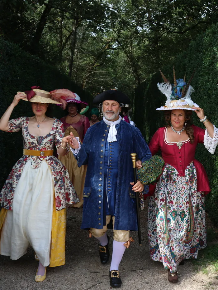 Traversez le temps pour un rendez-vous aux fêtes galantes comme au XVIIIe siècle Labyrinthe de Merville Merville