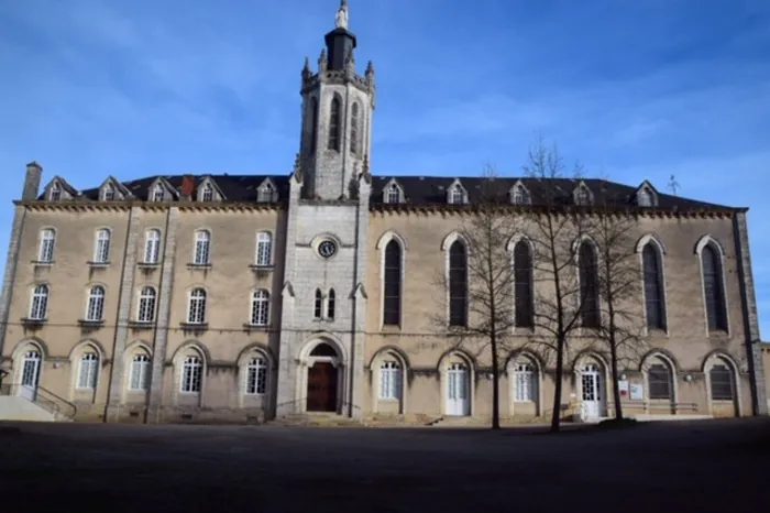 Visite guidée : « Le grand couvent de Gramat et ses secrets » Le grand couvent de Gramat Gramat