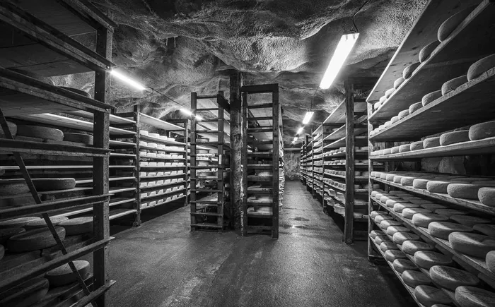 VISITE D'UNE CAVE D'AFFINAGE Les Caves d'affinage de Savoie - ROGNAIX Rognaix