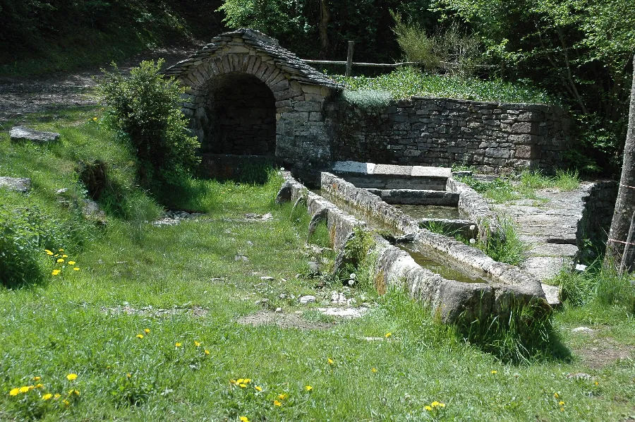 Cyclotourisme Circuit des Fontaines Voûtées Sévérac d'Aveyron Occitanie