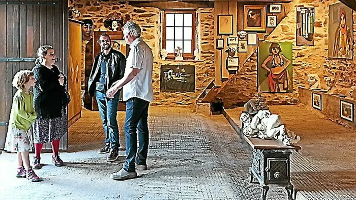 Autour de l'exposition de l'artiste peintre Patrick Noppe : « À corps de muses » Les Journées européennes du patrimoine à Castanet Sauveterre-de-Rouergue