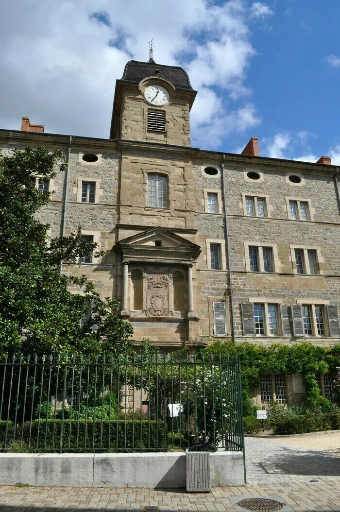 Lycée Gabriel Faure - Visites guidées des parties historique et des extérieurs Lycée Gabriel Faure Tournon-sur-Rhône