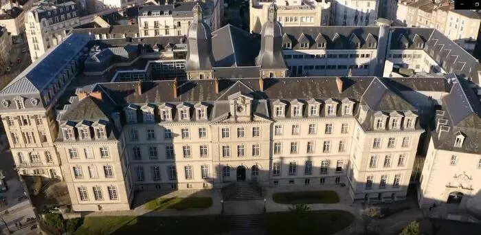 Visite guidée du lycée Gay-Lussac Lycée Gay-Lussac Limoges