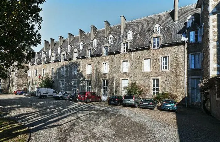 Visite guidée par les élèves du lycée Louis-Barthou ! Lycée Louis Barthous Pau