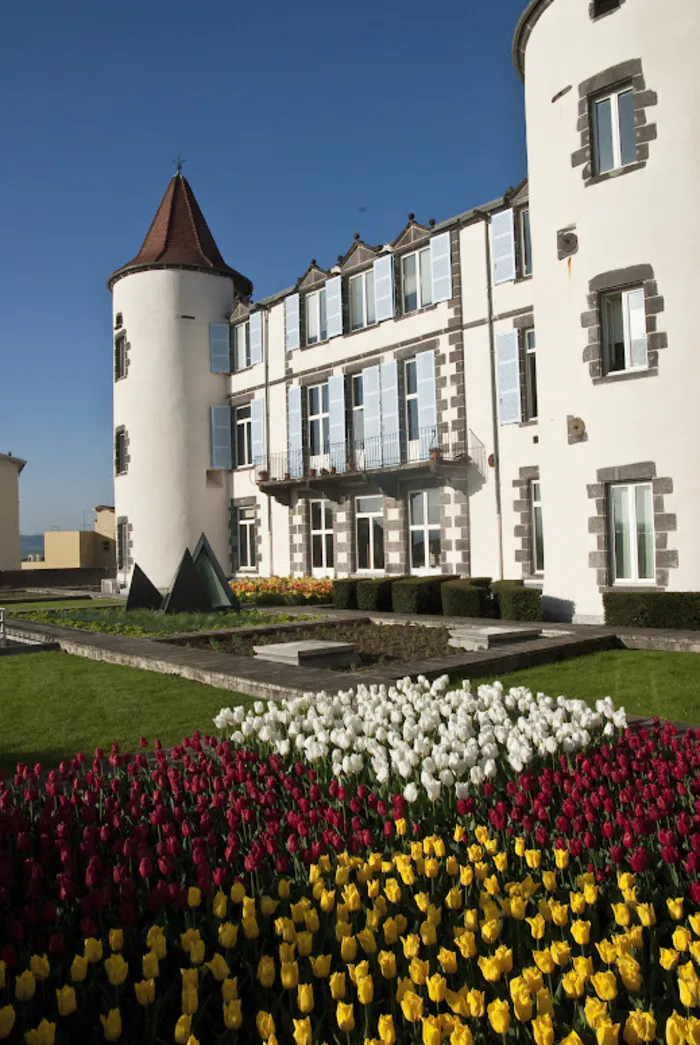 Visite sur l'histoire de Cournon à travers ses jardins disparus Mairie de Cournon d'Auvergne Cournon-d'Auvergne