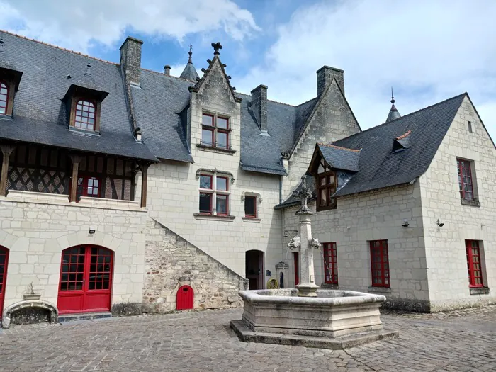 La maison des Compagnons du devoir Maison des compagnons du devoir Saumur